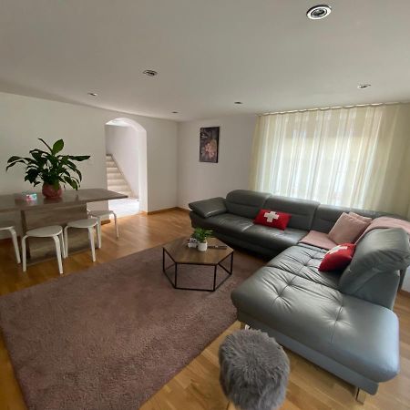 Haus Wiggis Apartment Netstal ภายนอก รูปภาพ