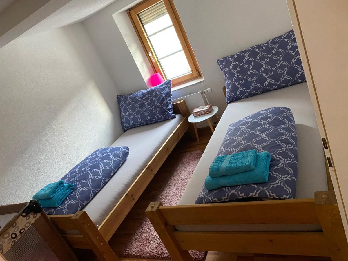 Haus Wiggis Apartment Netstal ภายนอก รูปภาพ